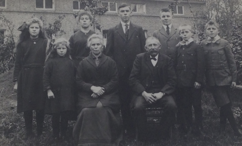 Zdroj obrázku: https://dekoolputten.be/historiek/