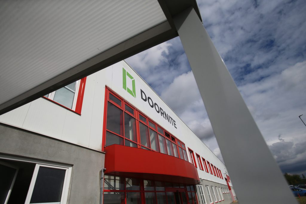 Doornite míří na burzu. Výrobce dveří hodlá z IPO získat až sto milionů korun